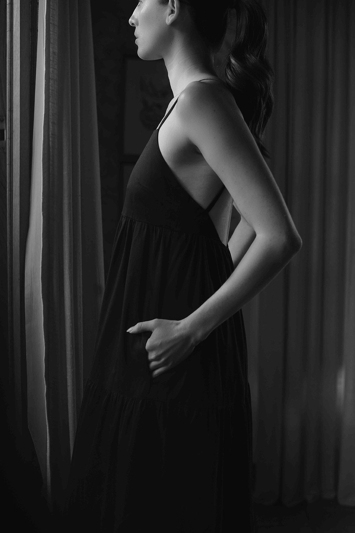 DHALI DRESS IN BLACK COTTON