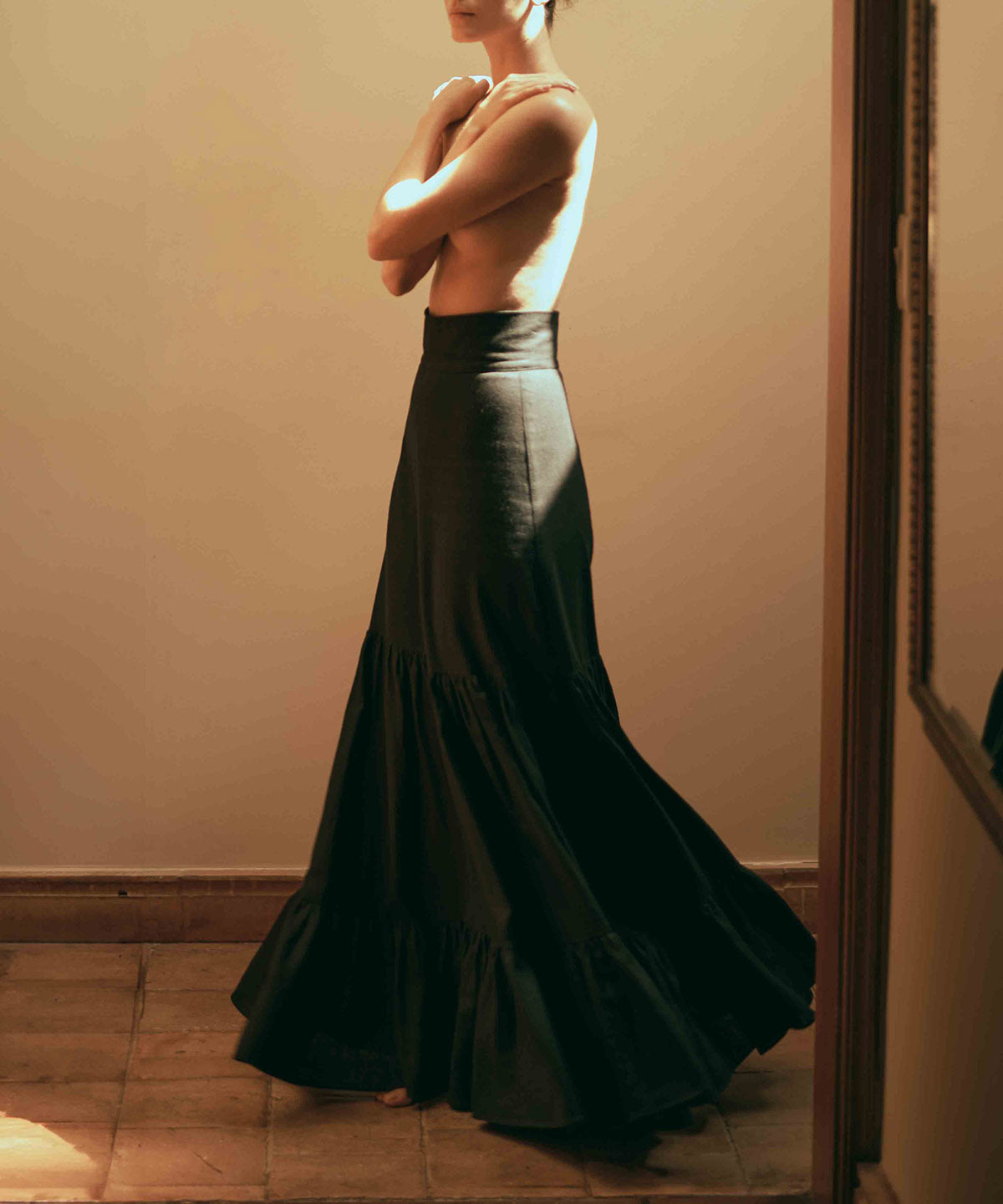 GAREGA SKIRT IN BLACK