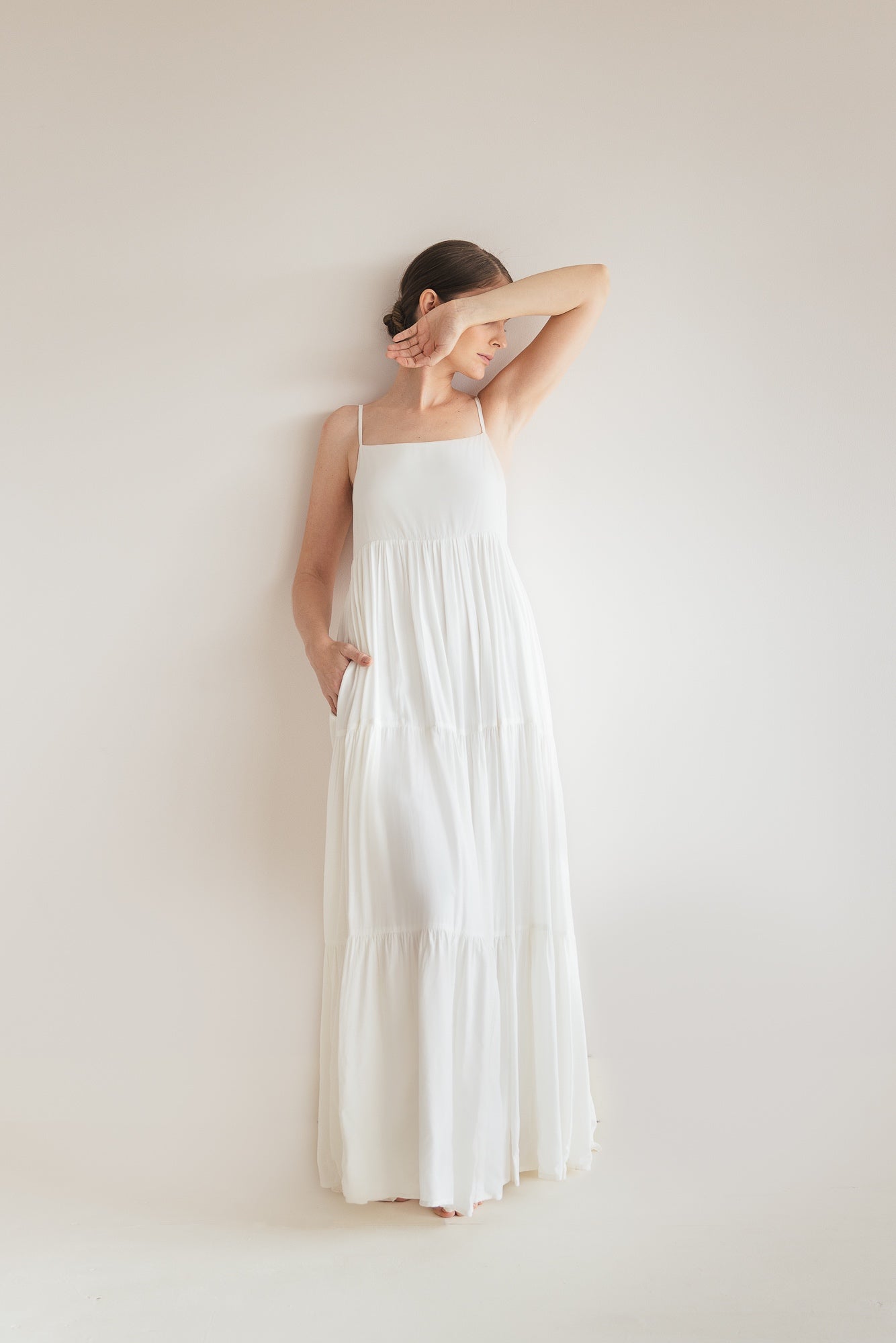 DHALI DRESS IN ORGANIC WHITE COTTON